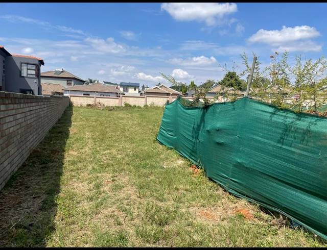 LAND FOR SALE IN MAGALIESBERG COUNTRY ESTATE